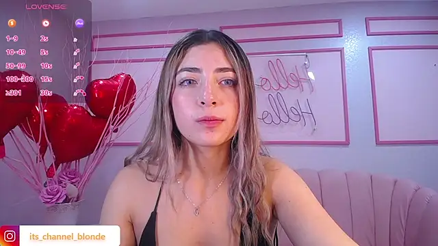 Snapshot of channel_blonde_a chatting on 02/07/25, 01:58 channel blonde a online show from 02/07/25, 01:58