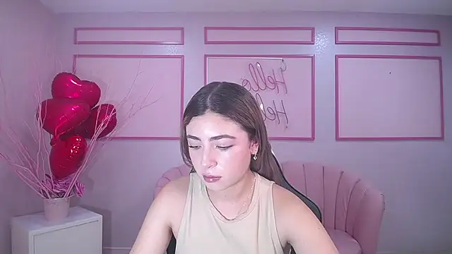 Snapshot of channel_blonde_a chatting on 02/25/25, 04:31 channel blonde a online show from 02/25/25, 04:31