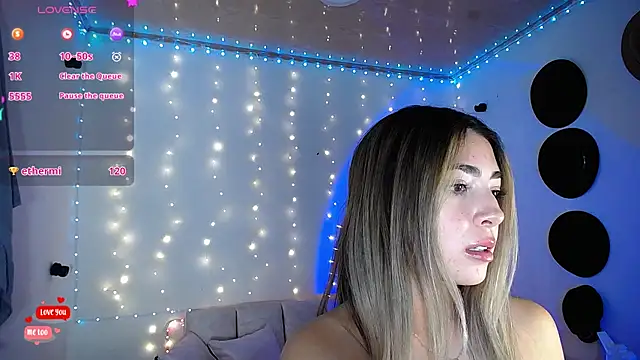 Snapshot of channel_blonde_a chatting on 03/05/25, 10:10 channel blonde a online show from 03/05/25, 10:10