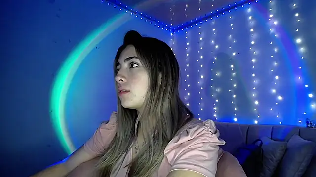 Snapshot of channel_blonde_a chatting on 03/08/25, 05:01 channel blonde a online show from 03/08/25, 05:01