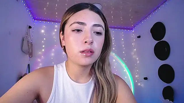 Snapshot of channel_blonde_a chatting on 03/12/25, 06:55 channel blonde a online show from 03/12/25, 06:55