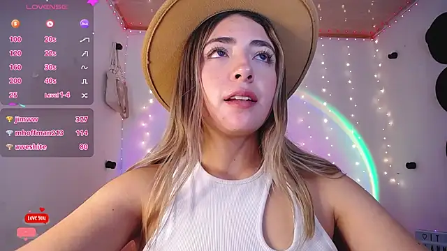 Snapshot of channel_blonde_a chatting on 03/12/25, 09:56 channel blonde a online show from 03/12/25, 09:56