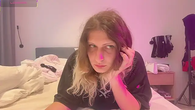 Alice Pinkhead online show from 11/10/25, 10:14