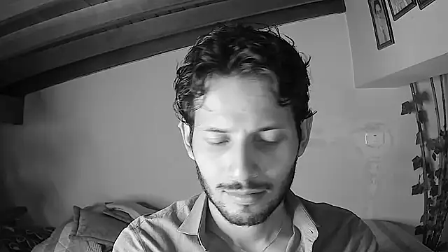 Snapshot of Nicholasrodrii chatting on 06/15/26, 09:50 Nicholasrodrii online show from 06/15/26, 09:50