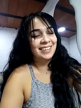 brianaGuzman online show from 11/20/25, 12:22