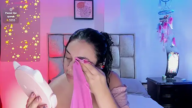 brianaGuzman online show from 02/21/26, 07:04