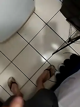 Snapshot of Tripisv chatting on 01/05/25, 02:17 Tripisv online show from 01/05/25, 02:17