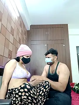 Snapshot of aaliya_bhattt chatting on 12/14/24, 03:58 aaliya bhattt online show from 12/14/24, 03:58