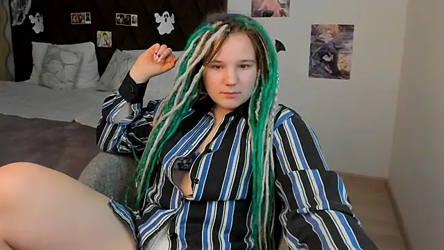 GloriaHylivi online show from 12/07/24, 06:37