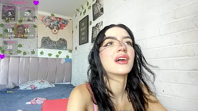Snapshot of katt__black__ chatting on 05/26/26, 08:05 katt black online show from 05/26/26, 08:05