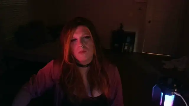 Snapshot of EmberLee chatting on 02/27/25, 03:36 EmberLee online show from 02/27/25, 03:36