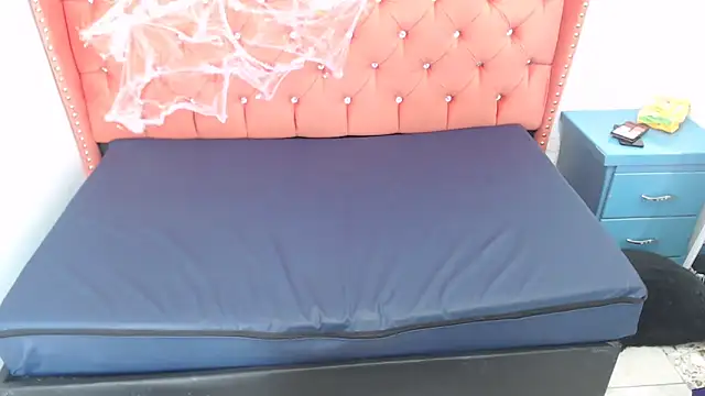 lily jamesx online show from 10/09/25, 02:04