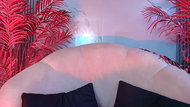 EvaHalsey online show from 10/29/25, 08:10