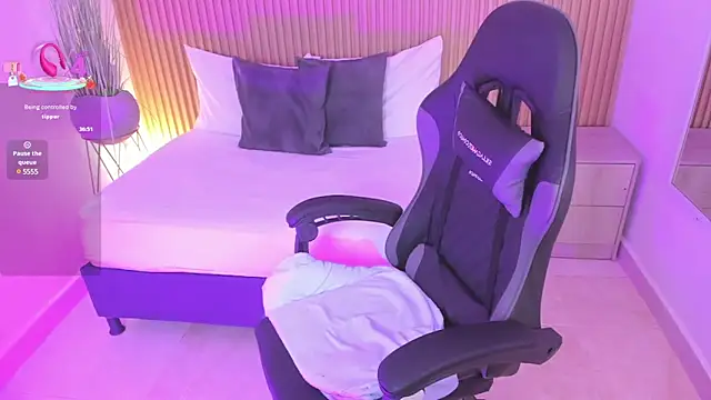 Snapshot of irantzu_hank chatting on 02/26/25, 12:36 irantzu hank online show from 02/26/25, 12:36