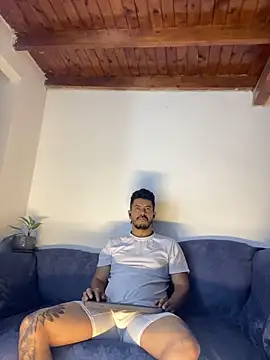 AndresSmith   online show from 02/07/26, 07:34