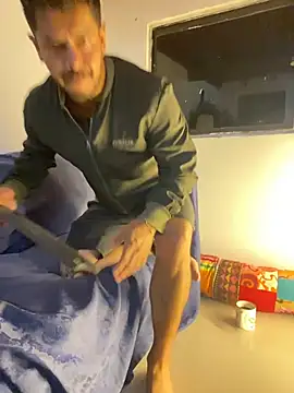 AndresSmith   online show from 03/16/26, 08:18