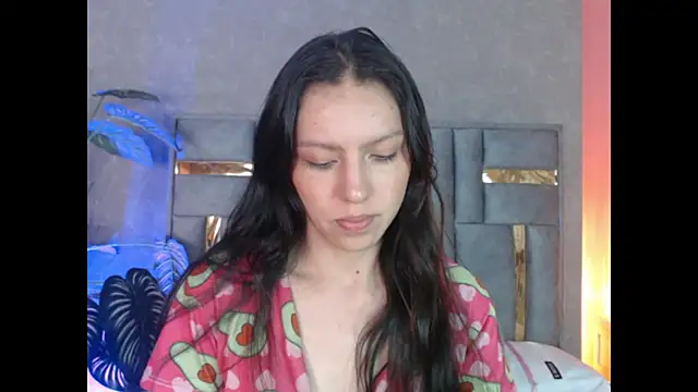 Snapshot of Bianca_ks chatting on 11/12/25, 03:18 Bianca ks online show from 11/12/25, 03:18