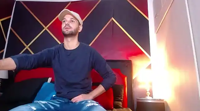 Snapshot of CindyandCarlo chatting on 01/09/25, 03:23 CindyandCarlo online show from 01/09/25, 03:23