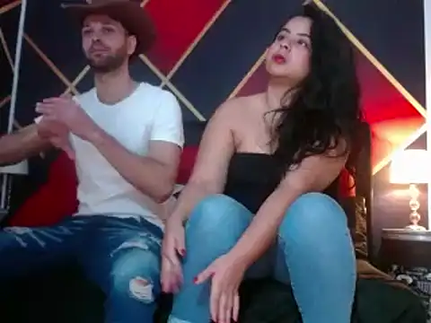 Snapshot of CindyandCarlo chatting on 01/29/25, 02:10 CindyandCarlo online show from 01/29/25, 02:10