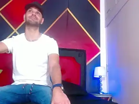 Snapshot of CindyandCarlo chatting on 03/01/25, 12:23 CindyandCarlo online show from 03/01/25, 12:23