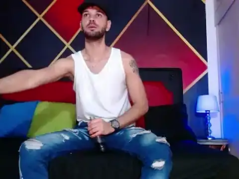 Snapshot of CindyandCarlo chatting on 03/13/25, 04:12 CindyandCarlo online show from 03/13/25, 04:12