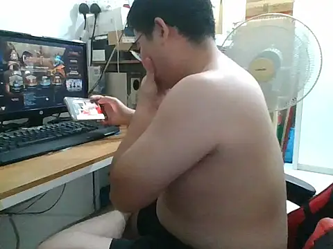 Snapshot of shyboymasturbation chatting on 12/26/24, 03:31 shyboymasturbation online show from 12/26/24, 03:31