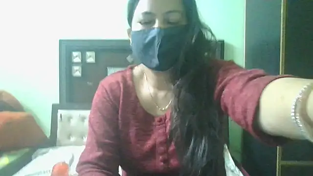 Snapshot of couplesuni chatting on 02/23/25, 05:56 couplesuni online show from 02/23/25, 05:56