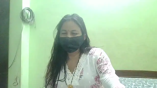 Snapshot of couplesuni chatting on 03/16/25, 11:05 couplesuni online show from 03/16/25, 11:05