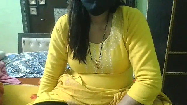 Snapshot of couplesuni chatting on 11/27/25, 04:03 couplesuni online show from 11/27/25, 04:03