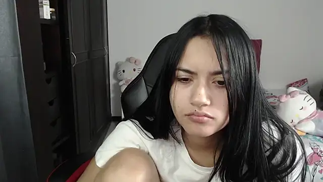 Snapshot of kayla_k18 chatting on 02/05/25, 04:16 kayla k18 online show from 02/05/25, 04:16