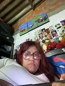 dafne19  online show from 09/17/25, 04:47