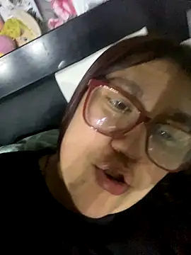 dafne19  online show from 12/04/25, 04:44