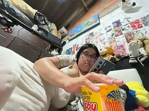 dafne19  online show from 03/29/26, 05:07