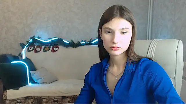 Snapshot of AnaHoney chatting on 12/22/24, 07:44 AnaHoney online show from 12/22/24, 07:44