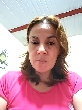 Snapshot of Zaralu_ chatting on 01/25/25, 11:43 Zaralu online show from 01/25/25, 11:43