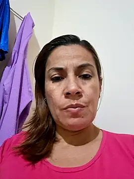 Snapshot of Zaralu_ chatting on 03/07/25, 02:57 Zaralu online show from 03/07/25, 02:57