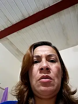 Snapshot of Zaralu_ chatting on 10/12/25, 06:51 Zaralu online show from 10/12/25, 06:51