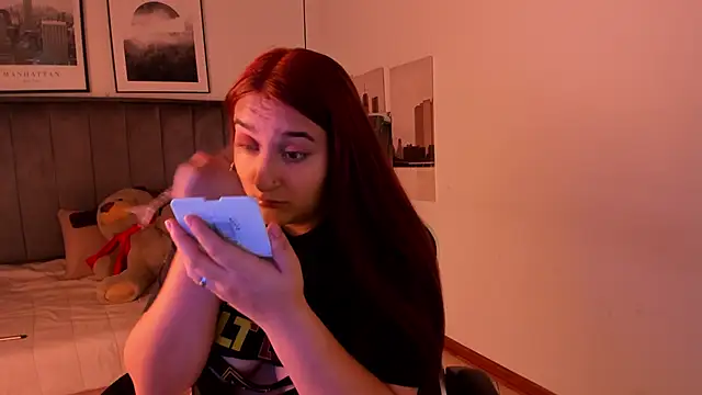 Snapshot of Alaia_Cute chatting on 01/09/25, 02:01 Alaia Cute online show from 01/09/25, 02:01