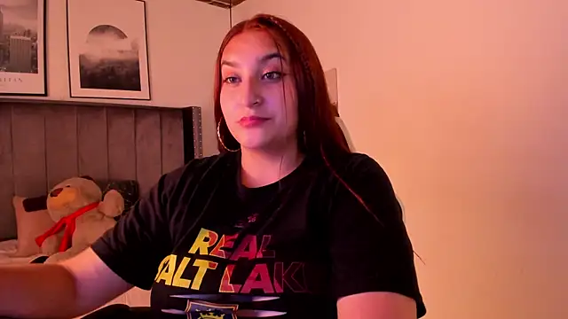 Snapshot of Alaia_Cute chatting on 01/09/25, 08:13 Alaia Cute online show from 01/09/25, 08:13