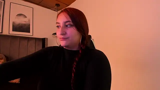 Snapshot of Alaia_Cute chatting on 01/11/25, 02:47 Alaia Cute online show from 01/11/25, 02:47