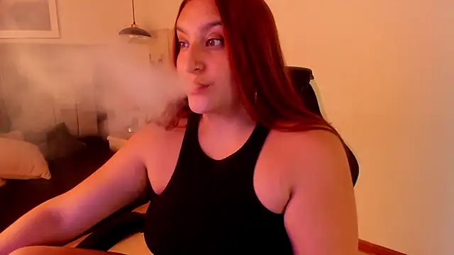 Snapshot of Alaia_Cute chatting on 01/14/25, 04:40 Alaia Cute online show from 01/14/25, 04:40