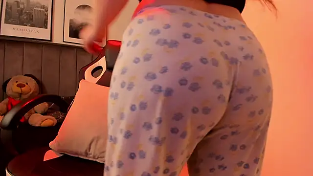 Snapshot of Alaia_Cute chatting on 03/03/25, 05:31 Alaia Cute online show from 03/03/25, 05:31