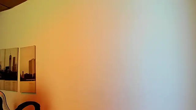 Snapshot of Alaia_Cute chatting on 03/12/25, 02:30 Alaia Cute online show from 03/12/25, 02:30