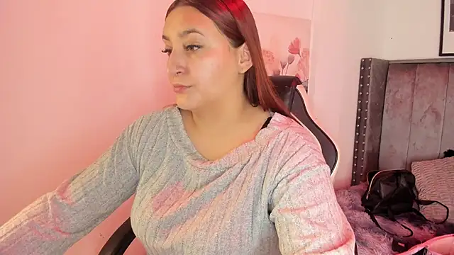 Snapshot of Alaia_Cute chatting on 11/15/25, 03:04 Alaia Cute online show from 11/15/25, 03:04