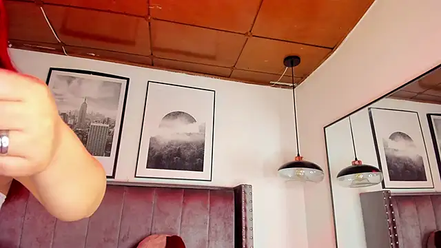 Snapshot of Alaia_Cute chatting on 11/21/25, 03:49 Alaia Cute online show from 11/21/25, 03:49