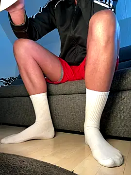 Snapshot of nikeaddicted2 chatting on 12/21/25, 08:10 nikeaddicted2 online show from 12/21/25, 08:10