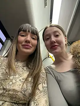 Sophie Avory online show from 04/28/26, 05:51
