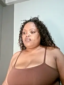 hugemelonsxxx online show from 03/17/25, 05:49