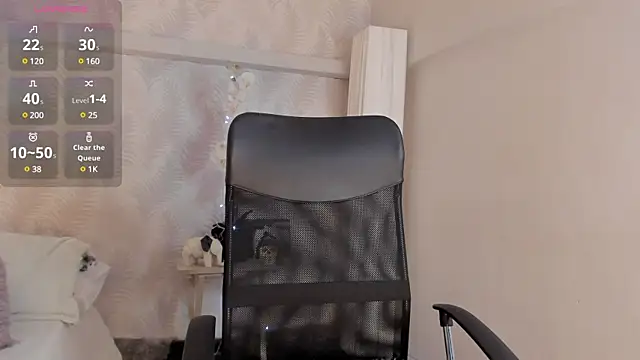 Snapshot of CyntiaAdams chatting on 01/14/25, 04:18 CyntiaAdams online show from 01/14/25, 04:18