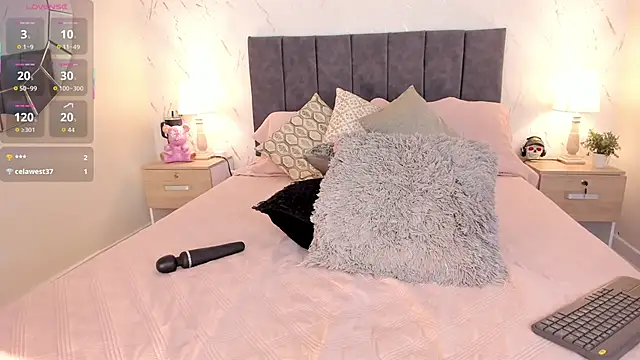 Snapshot of CyntiaAdams chatting on 09/29/25, 08:02 CyntiaAdams online show from 09/29/25, 08:02